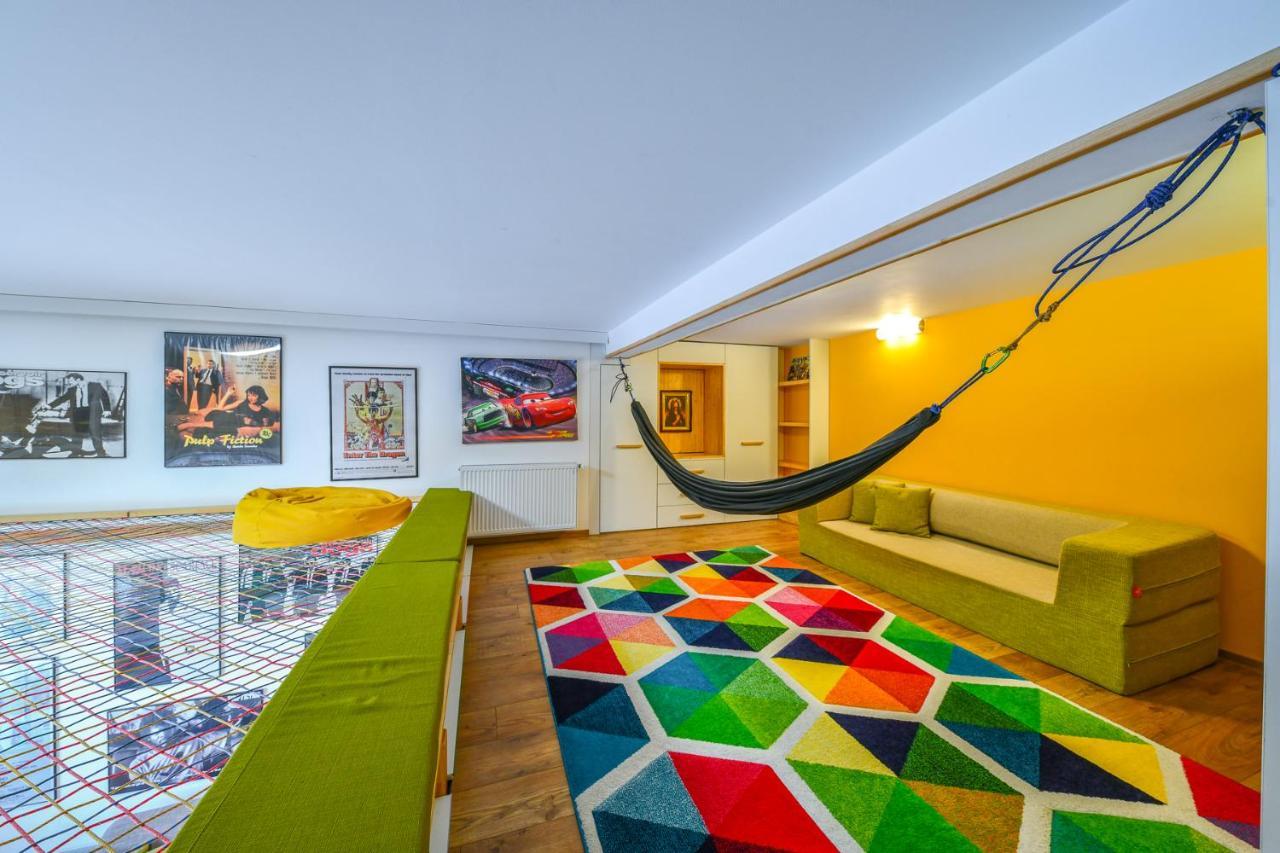 The Movie Apartment Клуж-Напока Екстериор снимка